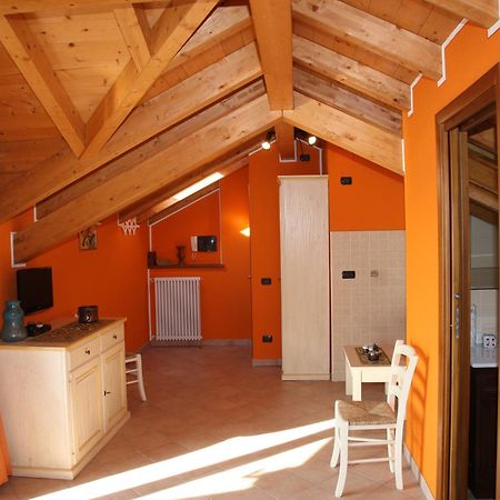 Casale Fe-Wo - Appartamenti Con Vista Lago Cannero Riviera Bagian luar foto
