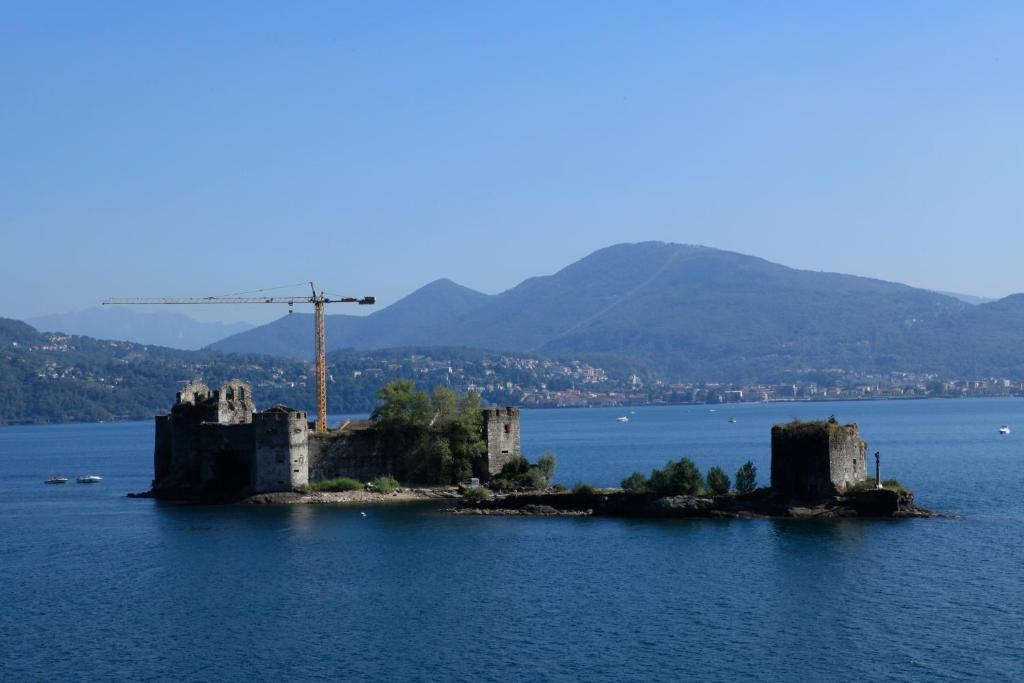 Casale Fe-Wo - Appartamenti Con Vista Lago Cannero Riviera Bagian luar foto