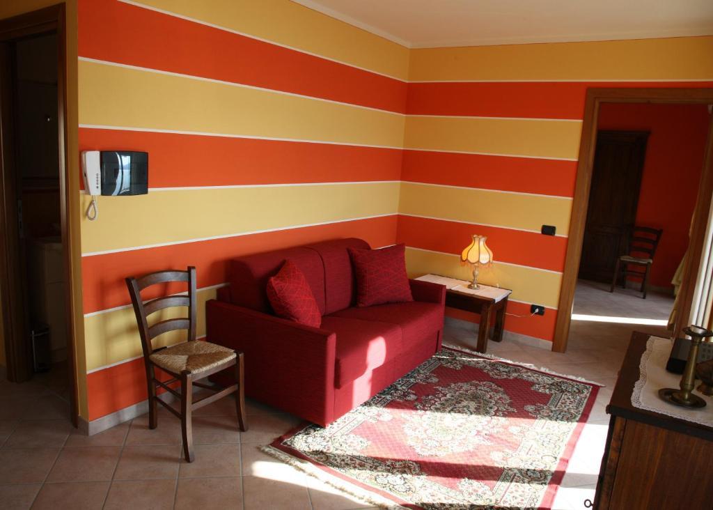 Casale Fe-Wo - Appartamenti Con Vista Lago Cannero Riviera Ruang foto