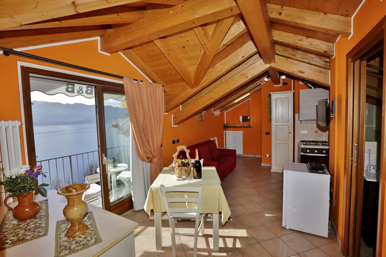 Casale Fe-Wo - Appartamenti Con Vista Lago Cannero Riviera Bagian luar foto