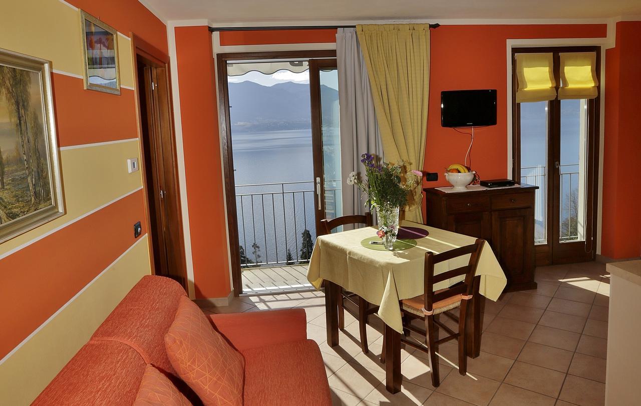 Casale Fe-Wo - Appartamenti Con Vista Lago Cannero Riviera Bagian luar foto