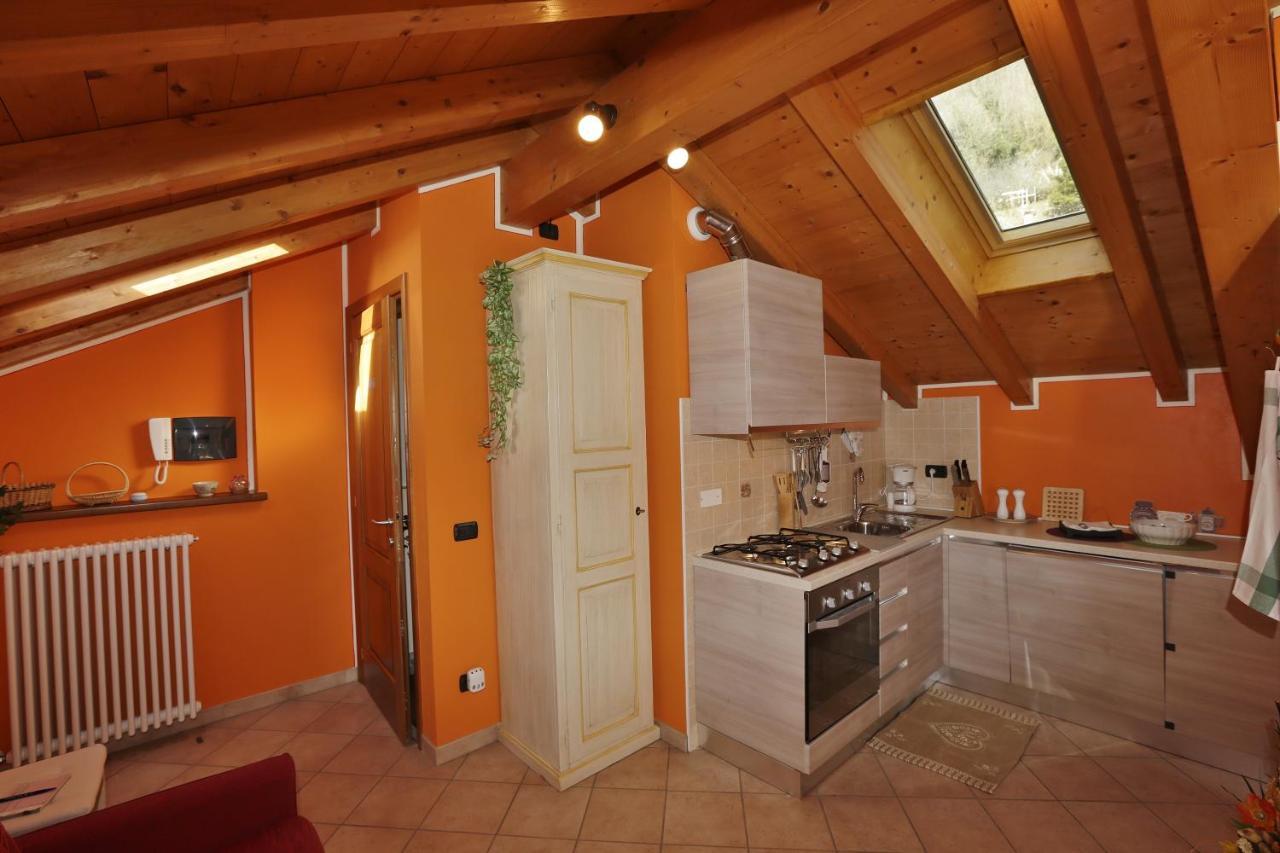 Casale Fe-Wo - Appartamenti Con Vista Lago Cannero Riviera Bagian luar foto